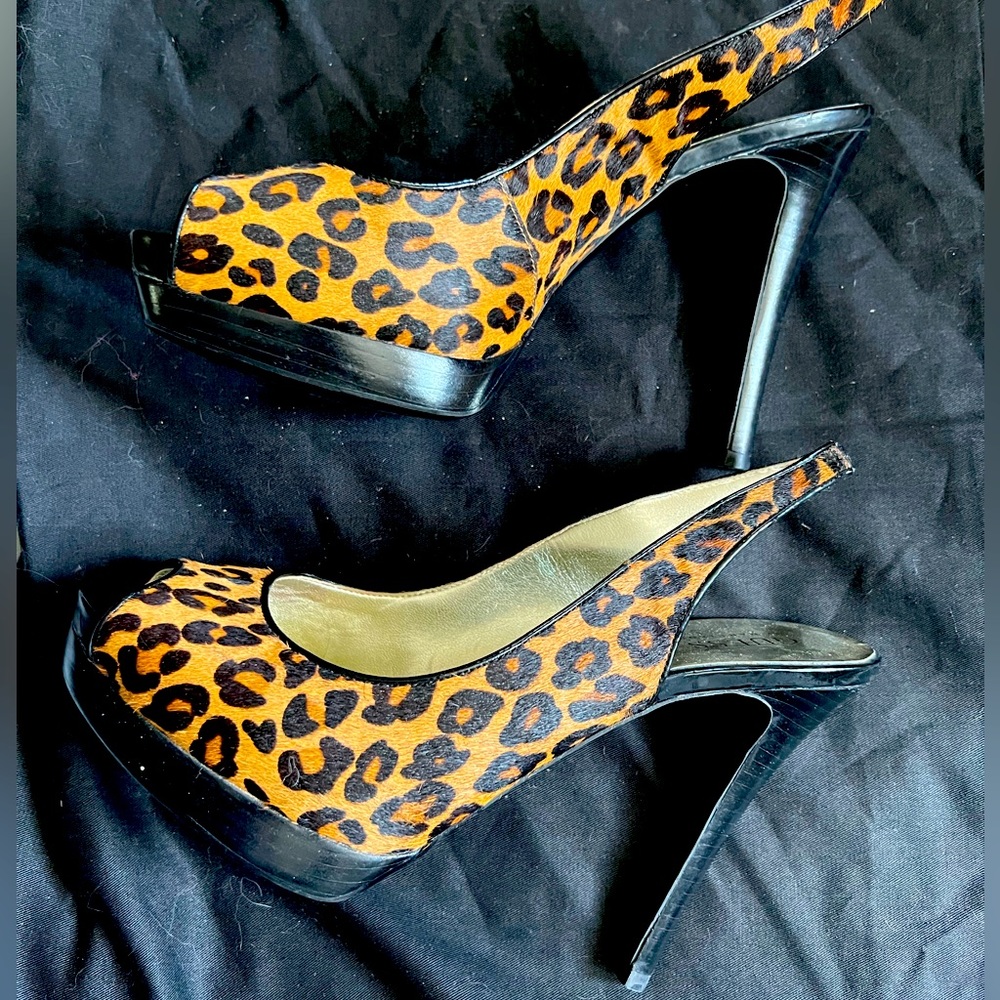 Guess cheetah print high heels 🐆